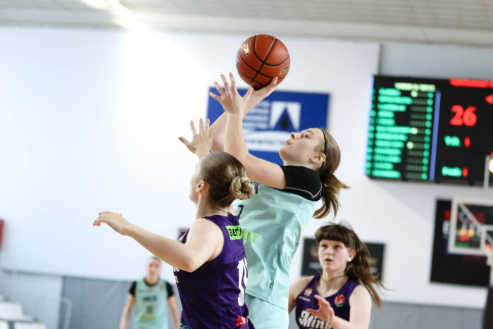 В напряженной концовке уступаем 88